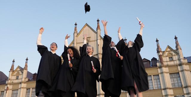 How to Choose a Major for Studying in Japan? What are the Popular Majors for Studying in Japan